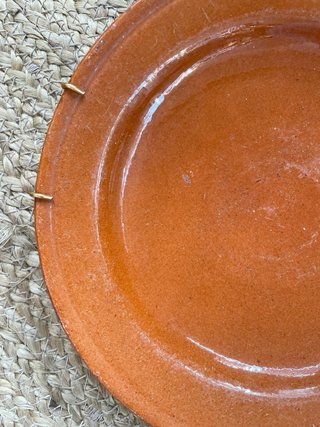 9 platos antiguos de terracota