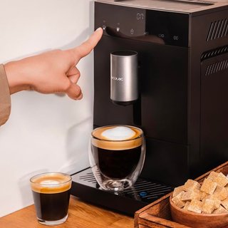 Cecotec Cafetera Superautomática Compacta Cremmaet