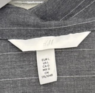 Camisa gris con raya diplomática