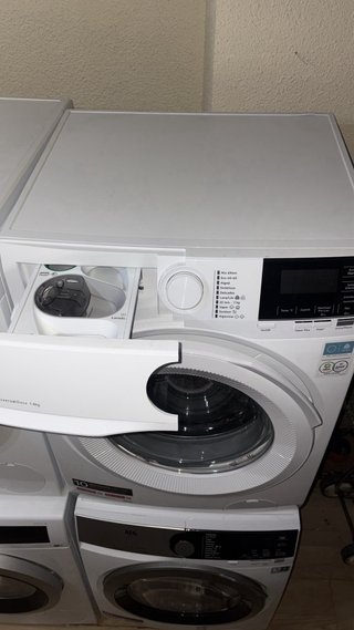 Lavadora AEG 8kg Exposición