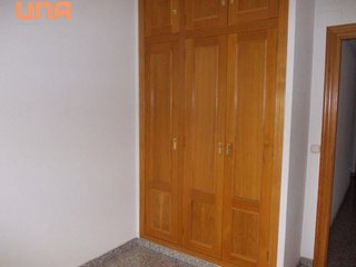 Piso en alquiler en Huerta de la Reina - Trassierra en Córdoba