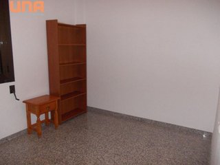 Piso en alquiler en Huerta de la Reina - Trassierra en Córdoba