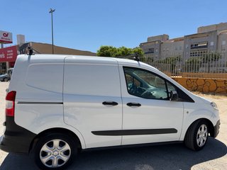 Ford Transit Courier 2020