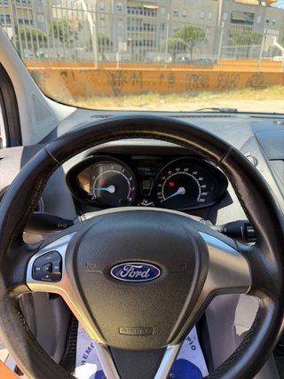 Ford Transit Courier 2020