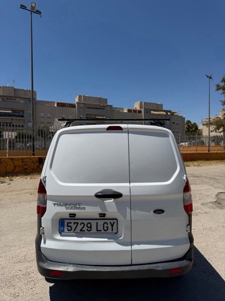 Ford Transit Courier 2020