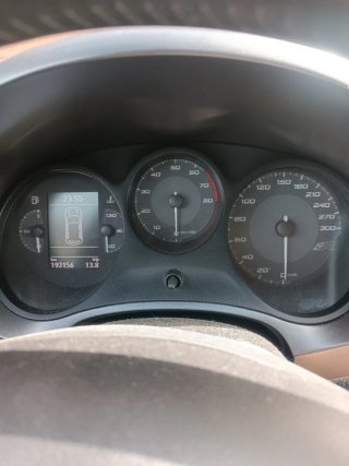 SEAT Leon Cupra R