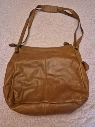 Bolso de piel buena, artesanal, amplio marrón