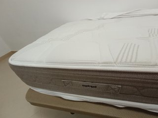 Base tapizada + colchón pikolin+ cabecero polipiel