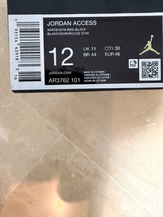 Jordan Access Talla 46 (US 12) Nuevas Caja
