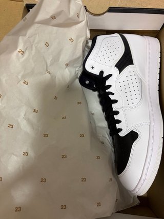 Jordan Access Talla 46 (US 12) Nuevas Caja