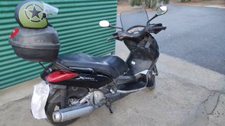 Yamaha Xmax 250i Negra y Verde