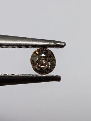 Diamante Fancy Brown Antiguo