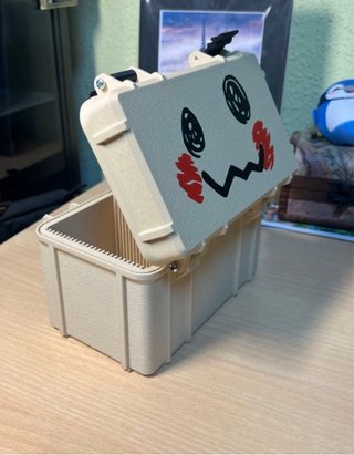 Caja maletín Top Loader Pokémon Mimikyu(50 cartas)