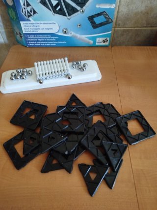 Juego Construcción Magnético Playtive Junior