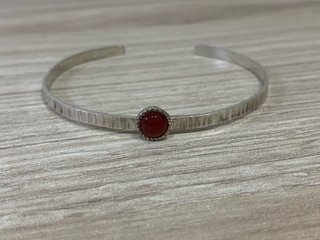 Pulsera esclava plata con piedra roja