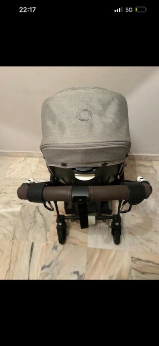 Silla de paseo Bugaboo Bee 5 Gris con chasis negro
