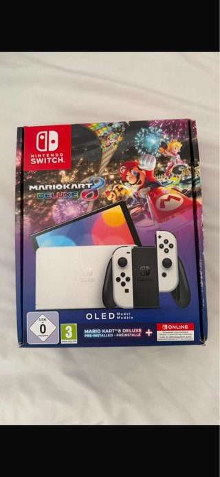 Nintendo Switch OLED + Mario Kart
