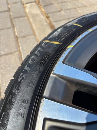 Llantas OEM BMW Serie 1 F44 R18 + neumáticos.
