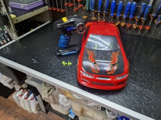 Auto scoppio 1/10 pista
