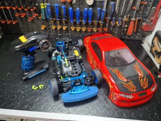 Auto scoppio 1/10 pista