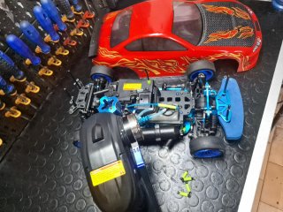Auto scoppio 1/10 pista