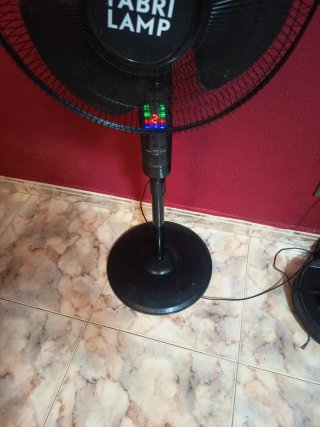 Ventilador de pie Fabri Lamp negro