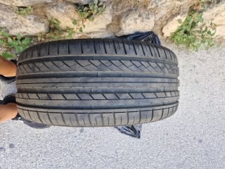 Pareja cubiertas 225/35 R19 casi nuevas