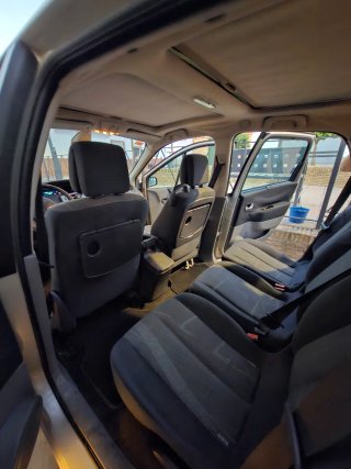 Renault Grand Scenic 2006
