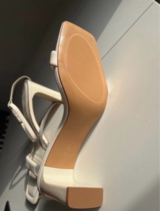 Sandalias tacón ancho Stradivarius T.40