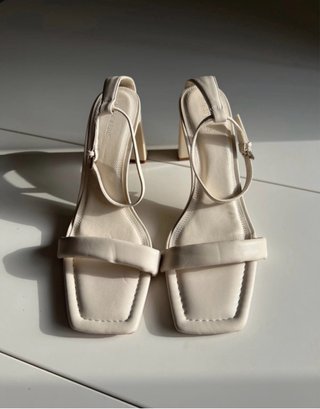 Sandalias tacón ancho Stradivarius T.40