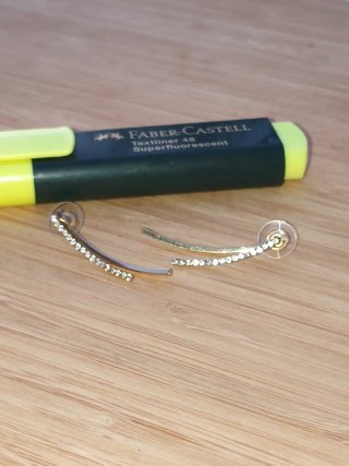 Pendientes dorados con circonitas