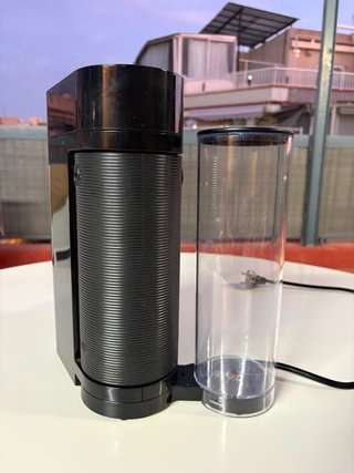 Cafetera Nespresso Vertuo Plus Negra