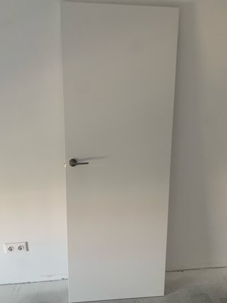 Puerta lacada en blanco