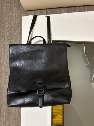 Mochila mediana negra