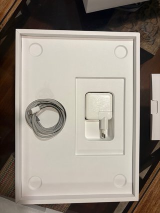 MacBook Air M2 13” 8GB/256GB - 97% Batería