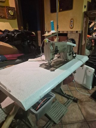 Máquina de coser industrial triple arrastre