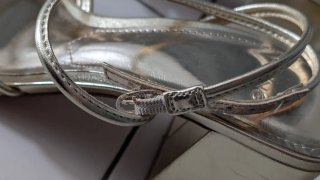 Sandalias doradas Mango talla 36