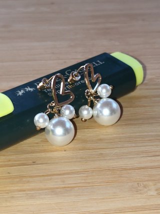 Pendientes Corazón Perlas Dorados