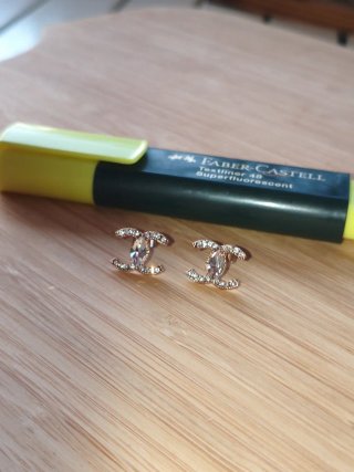 Pendientes Chanel Dorados con Cristales