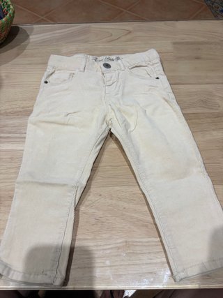 Pantalón beige de pana
