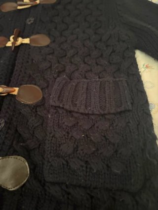 Chaqueta de punto azul con capucha