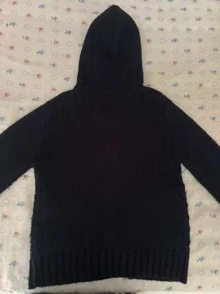 Chaqueta de punto azul con capucha
