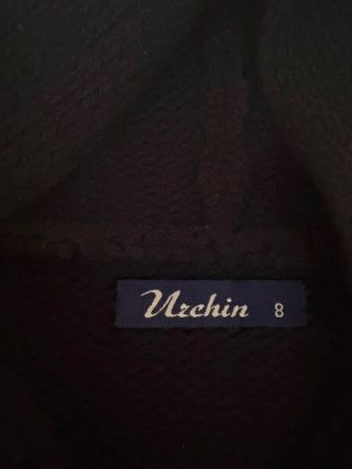 Chaqueta de punto azul con capucha