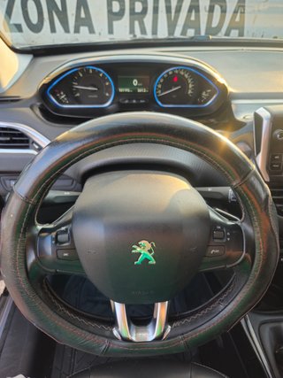 Peugeot 2008 1.5 BlueHDi 100 CV Allure – 2019