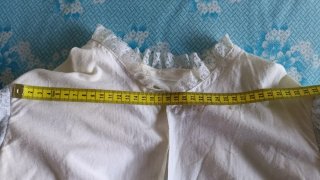Blusa blanca y azul con encaje fiestas patronales