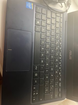 Portatile ASUS F205T + Caricatore