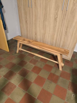 Banco rústico de madera