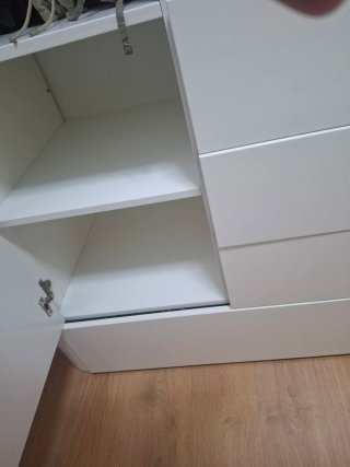Armario juvenil madera blanco brillo.