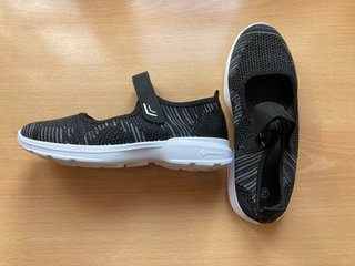 Lote 2 pares zapatillas mujer talla 37