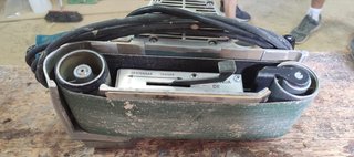 Lijadora Banda Virutex M75 + 2 Paquetes Lijas